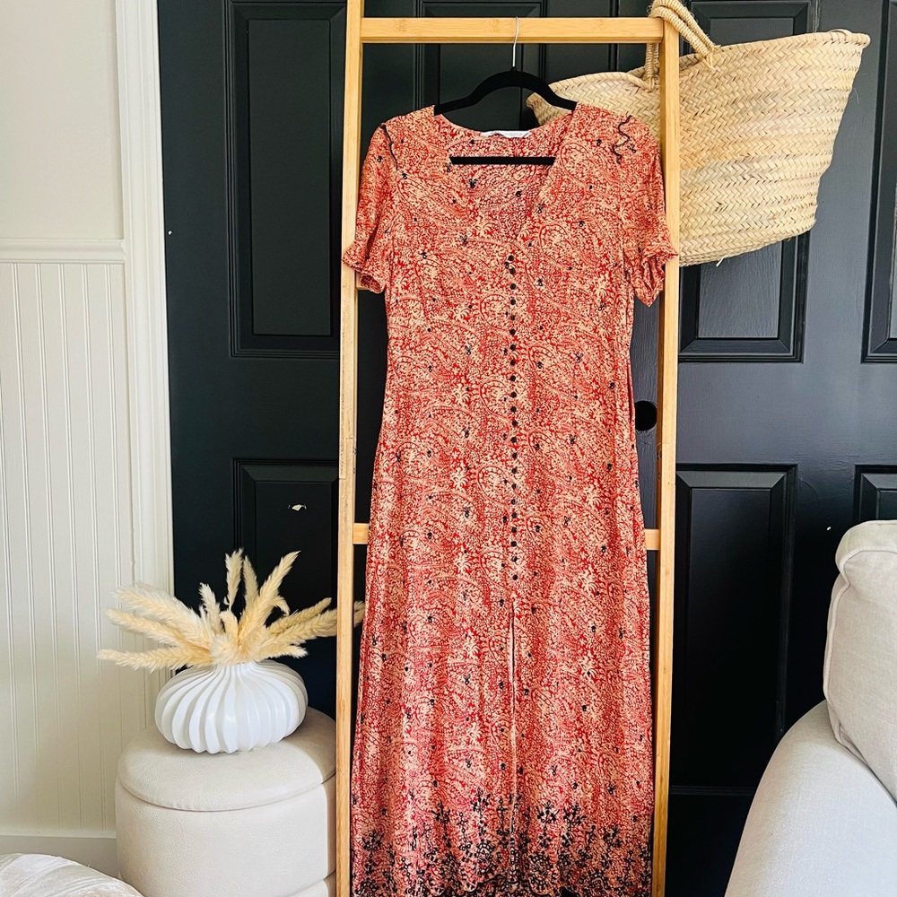 Zara Res and Black Maxi Dress. Size M